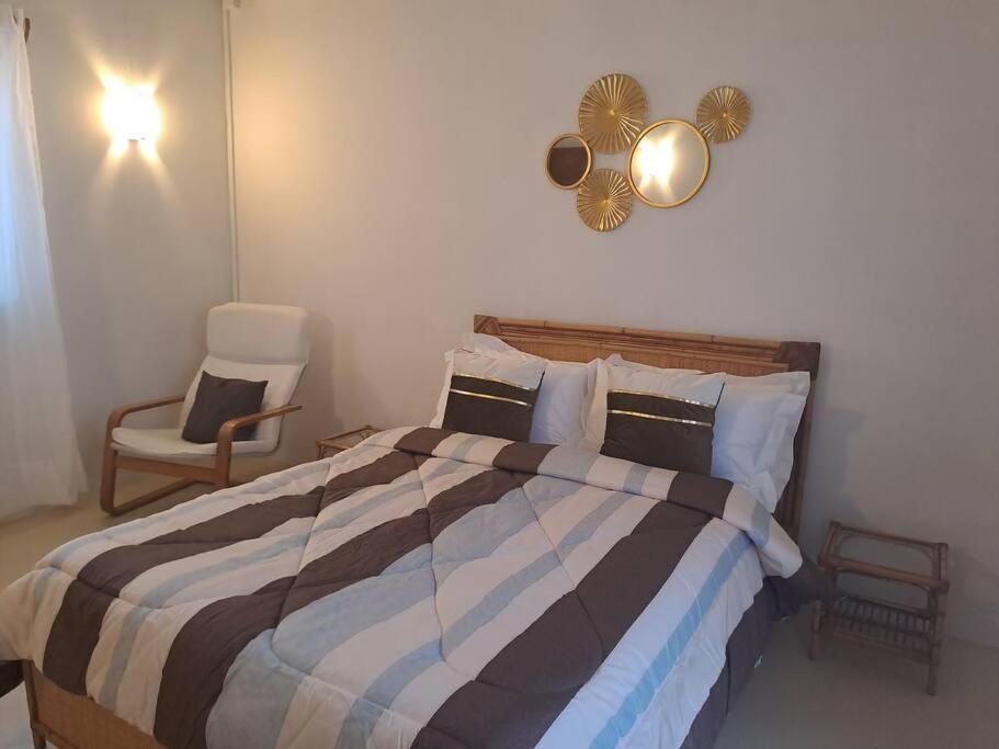 Appartement Paisible Avec Jardin & Piscine Albion Dış mekan fotoğraf