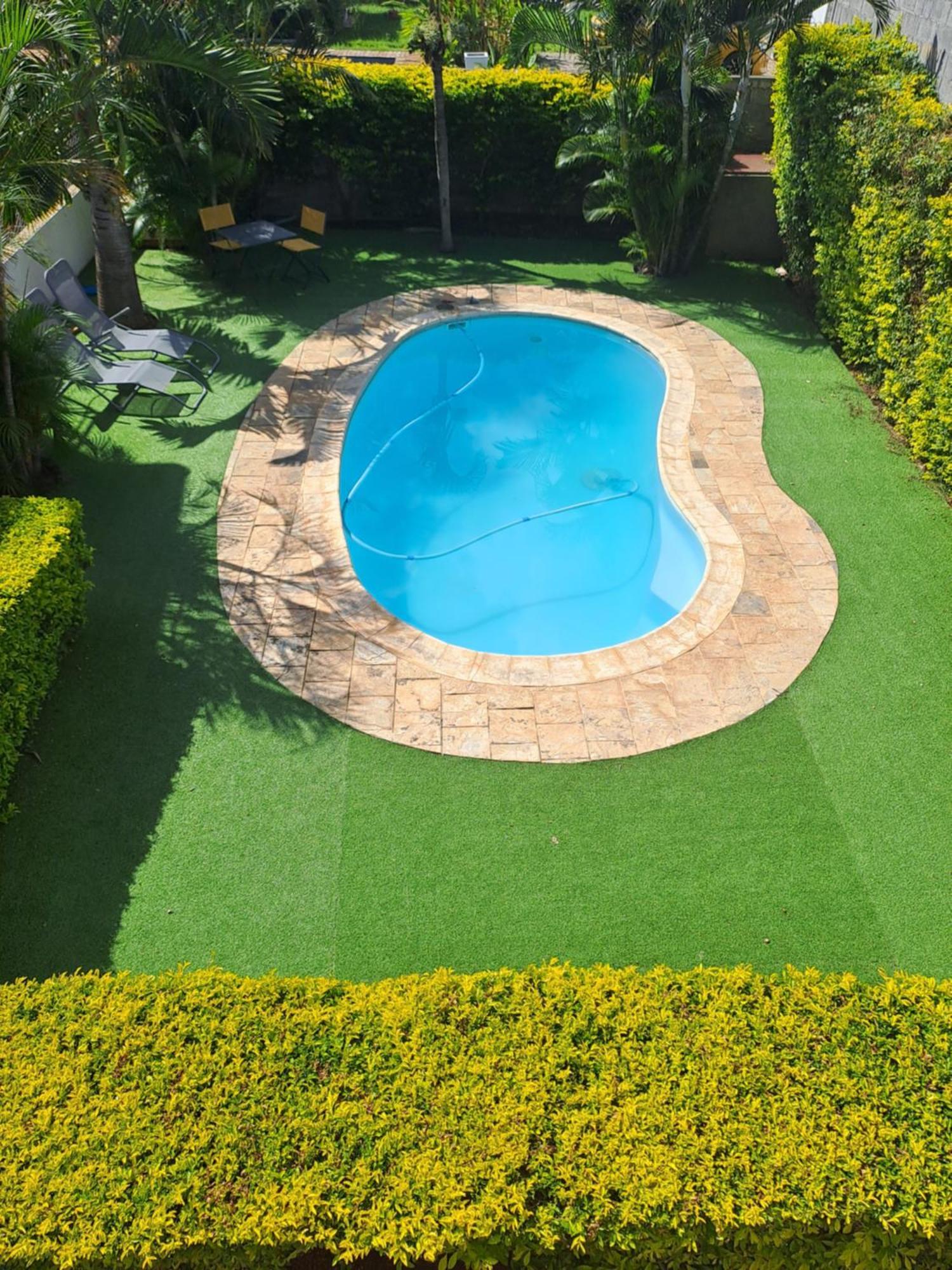 Appartement Paisible Avec Jardin & Piscine Albion Dış mekan fotoğraf
